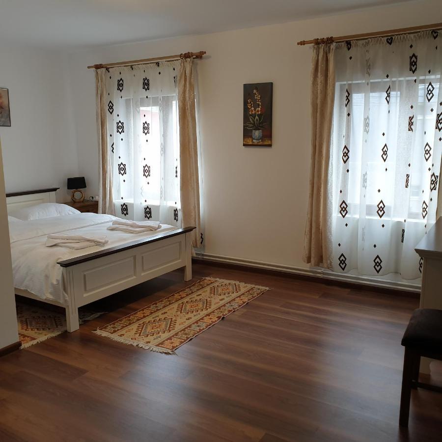 فندق Casa Poenaru Câmpulung Moldovenesc المظهر الخارجي الصورة