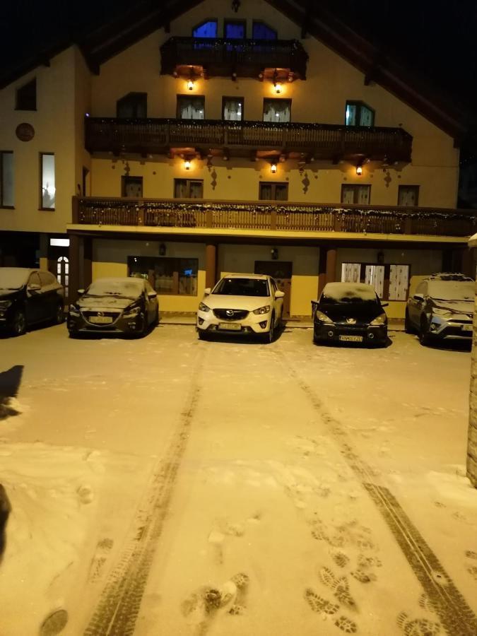 فندق Casa Poenaru Câmpulung Moldovenesc المظهر الخارجي الصورة