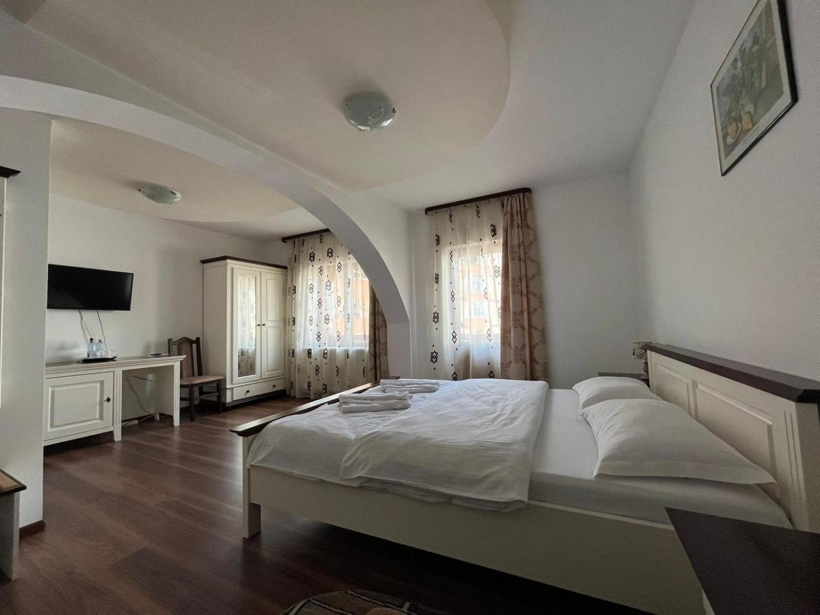 فندق Casa Poenaru Câmpulung Moldovenesc المظهر الخارجي الصورة